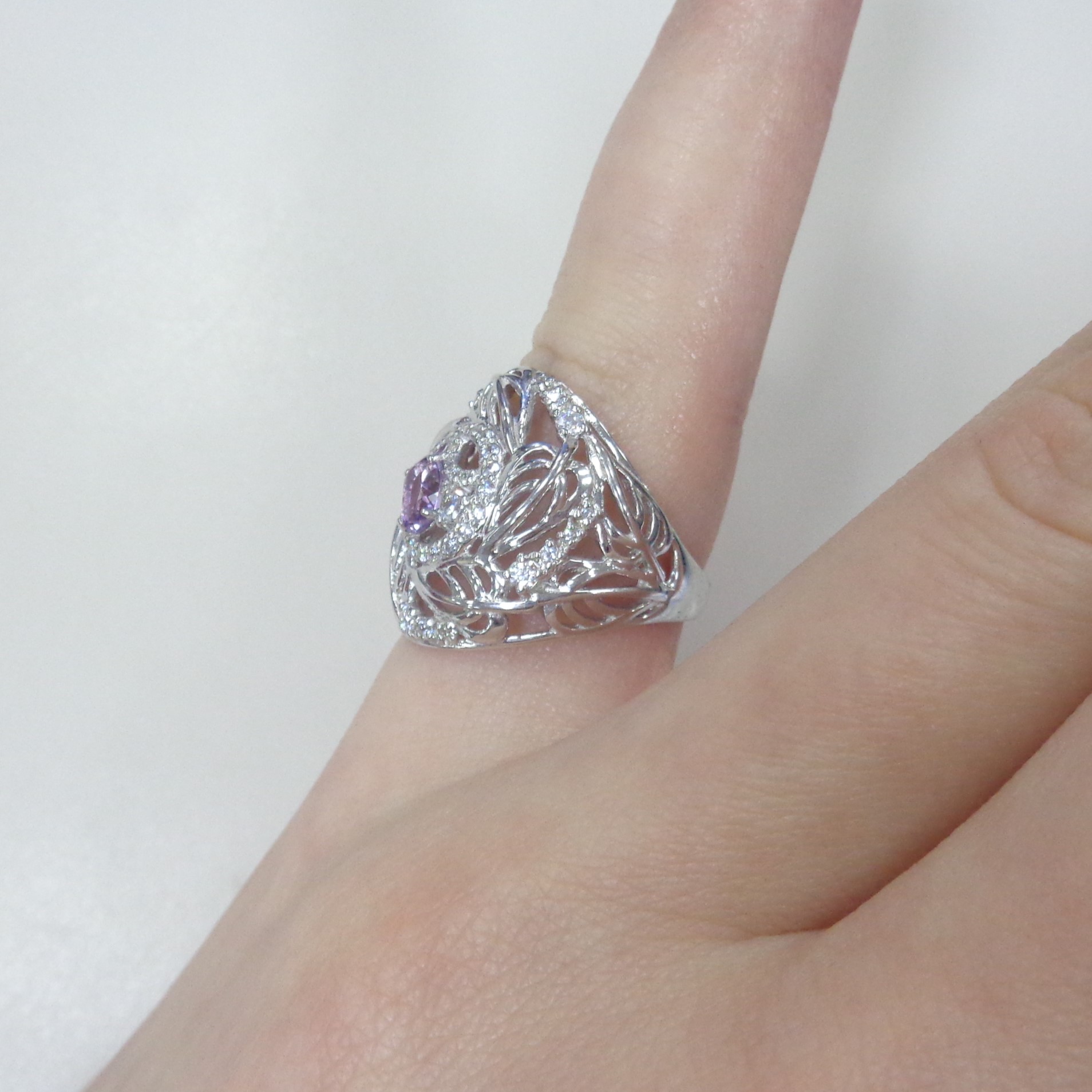 Серебряное кольцо с аметистом